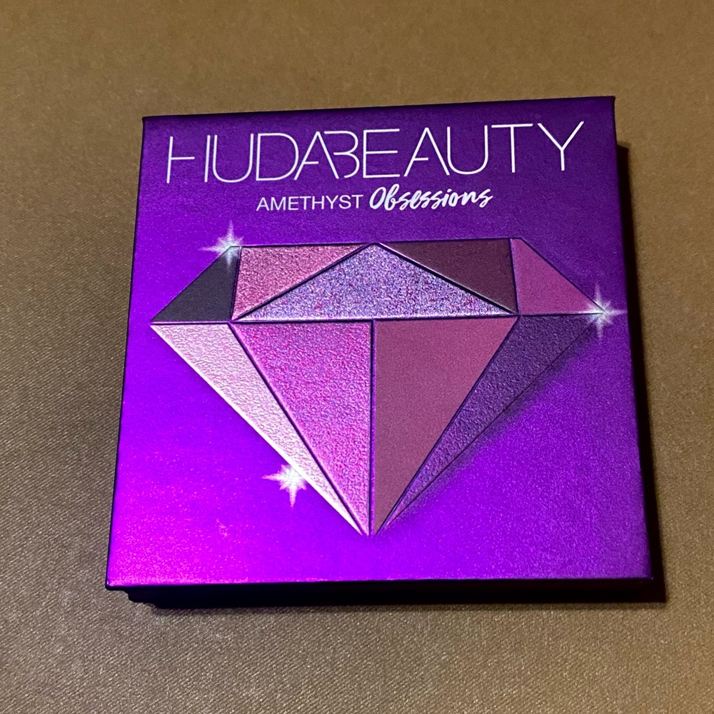 Huda Beauty Obsessions Eyeshadow Palette (9 shadows)